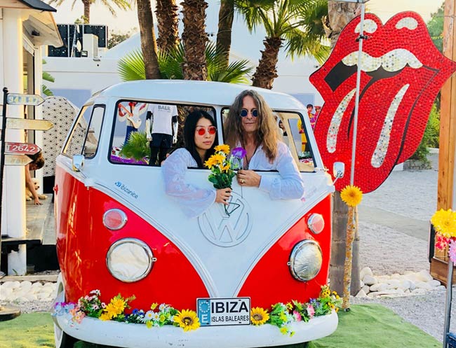 Alquiler de photocall para fiestas, bodas, eventos, cumpleaños en Ibiza